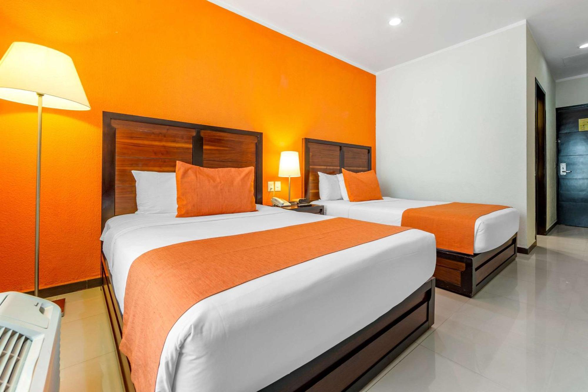 Comfort Inn Cancun Aeropuerto Екстериор снимка