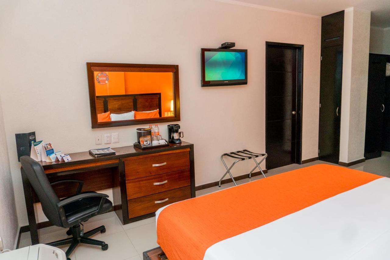 Comfort Inn Cancun Aeropuerto Екстериор снимка
